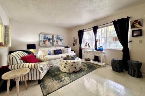 Condo in West Palm Beach, Florida, 1 bedroom  № 1139166 - photo 16