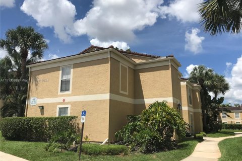 Condominio en venta en Coral Springs, Florida, 2 dormitorios, 98.48 m2 № 958862 - foto 2