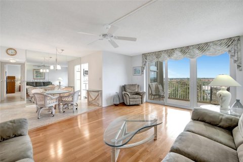 Condo in Lauderdale-by-the-Sea, Florida, 2 bedrooms  № 1160106 - photo 6