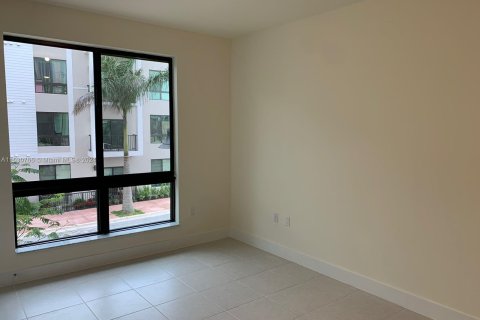 Copropriété à vendre à Doral, Floride: 1 chambre, 68.56 m2 № 1000350 - photo 4
