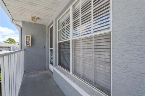 Copropriété à vendre à Hudson, Floride: 2 chambres, 82.68 m2 № 1342910 - photo 4