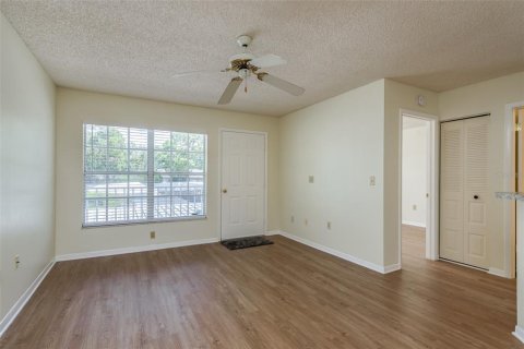 Condo in Hudson, Florida, 2 bedrooms  № 1342910 - photo 7