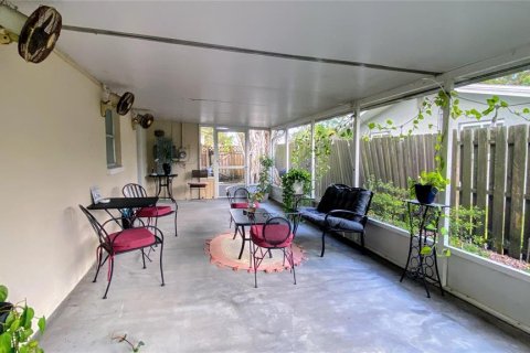 Villa ou maison à vendre à Largo, Floride: 4 chambres, 179.95 m2 № 1342909 - photo 19