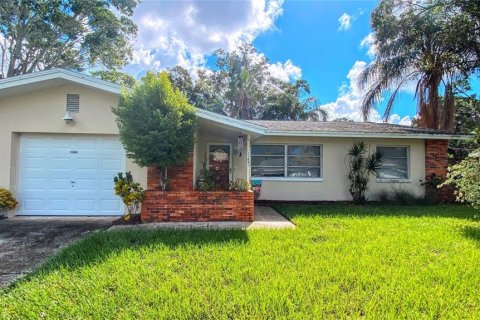 Villa ou maison à vendre à Largo, Floride: 4 chambres, 179.95 m2 № 1342909 - photo 1