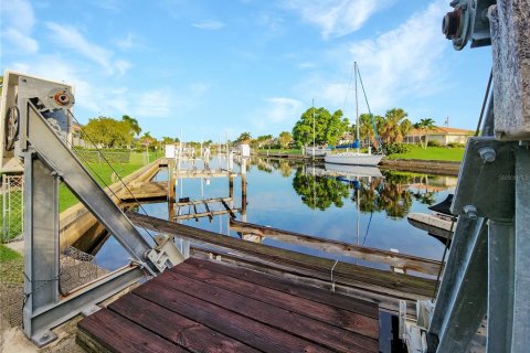 Villa ou maison à vendre à Punta Gorda, Floride: 3 chambres, 151.24 m2 № 1386449 - photo 7