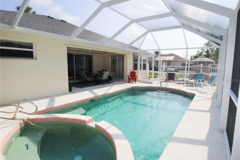 Villa ou maison à louer à Rotonda, Floride: 2 chambres, 124.3 m2 № 1386452 - photo 15