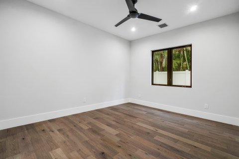 House in Fort Lauderdale, Florida 5 bedrooms, 403.57 sq.m. № 787526 - photo 25