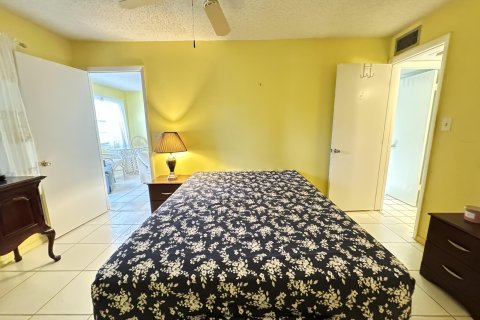 Condo in West Palm Beach, Florida, 1 bedroom  № 1121376 - photo 26