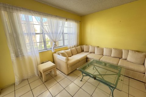 Condo in West Palm Beach, Florida, 1 bedroom  № 1121376 - photo 23