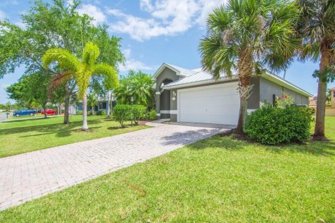 Villa ou maison à vendre à Vero Beach, Floride: 3 chambres, 168.15 m2 № 1121336 - photo 4