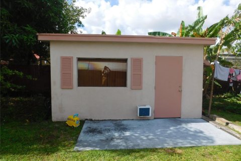 Casa en venta en Margate, Florida, 4 dormitorios, 153.66 m2 № 1207298 - foto 5