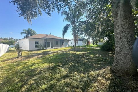 Villa ou maison à vendre à Kissimmee, Floride: 3 chambres, 135.27 m2 № 1326894 - photo 12