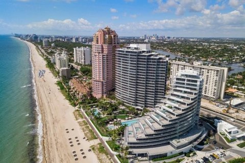 Condo in Fort Lauderdale, Florida, 3 bedrooms  № 962353 - photo 1