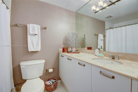 Condominio en venta en Coral Gables, Florida, 2 dormitorios, 103.49 m2 № 1147417 - foto 16