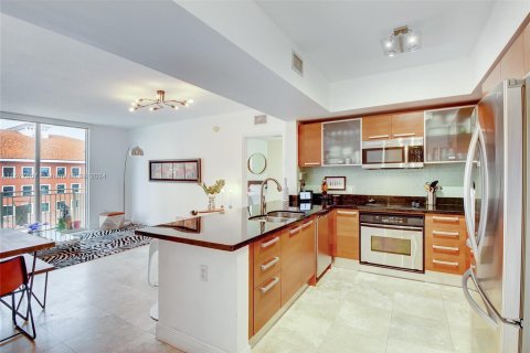 Condominio en venta en Coral Gables, Florida, 2 dormitorios, 103.49 m2 № 1147417 - foto 3