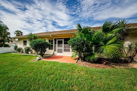 House in Trinity, Florida 3 bedrooms, 188.78 sq.m. № 1298067 - photo 30