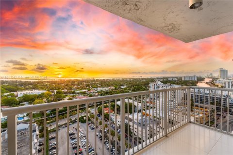 Condominio en venta en Miami Beach, Florida, 2 dormitorios, 152.82 m2 № 1281935 - foto 6