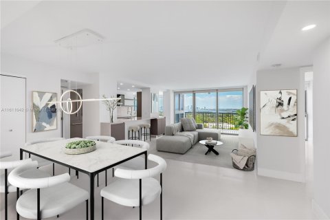 Condo in Miami Beach, Florida, 2 bedrooms  № 1281935 - photo 8