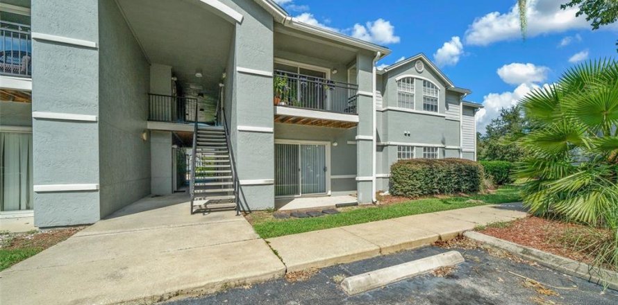 Condominio en Gainesville, Florida, 3 dormitorios  № 1394515