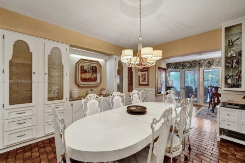 Villa ou maison à vendre à Hollywood, Floride: 7 chambres, 436.83 m2 № 839089 - photo 18