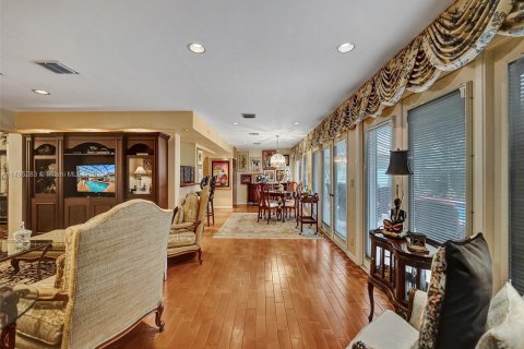 Villa ou maison à vendre à Hollywood, Floride: 7 chambres, 436.83 m2 № 839089 - photo 14