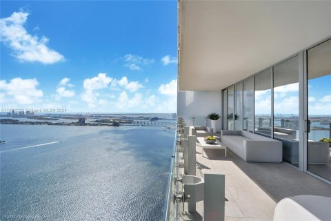 Condominio en venta en Miami, Florida, 4 dormitorios, 352.66 m2 № 1417850 - foto 16