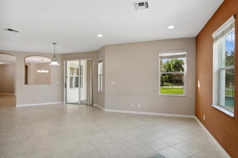 Casa en venta en Palm City, Florida, 4 dormitorios, 230.3 m2 № 984462 - foto 25