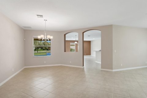 House in Palm City, Florida 4 bedrooms, 230.3 sq.m. № 984462 - photo 27