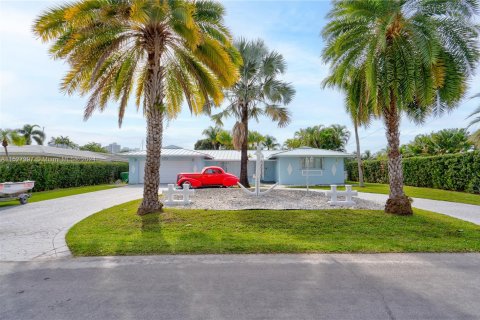 Villa ou maison à vendre à Hallandale Beach, Floride: 3 chambres, 180.88 m2 № 991638 - photo 1