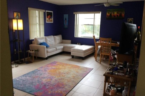 Copropriété à vendre à Tamarac, Floride: 2 chambres, 87.33 m2 № 411053 - photo 14