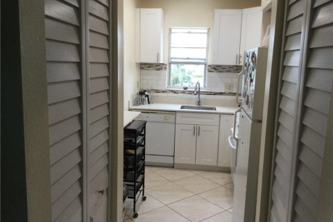 Condominio en venta en Tamarac, Florida, 2 dormitorios, 87.33 m2 № 411053 - foto 20