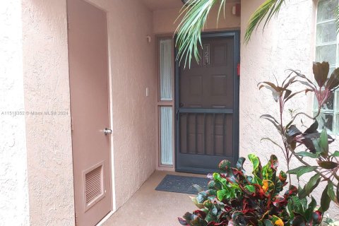 Condominio en venta en Plantation, Florida, 3 dormitorios, 132.11 m2 № 961364 - foto 3