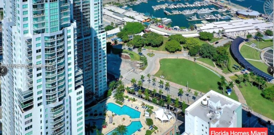 Condo in Miami, Florida, 1 bedroom  № 1374366