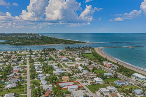 Propiedad comercial en venta en Hutchinson Island South, Florida, 195.28 m2 № 1374322 - foto 1