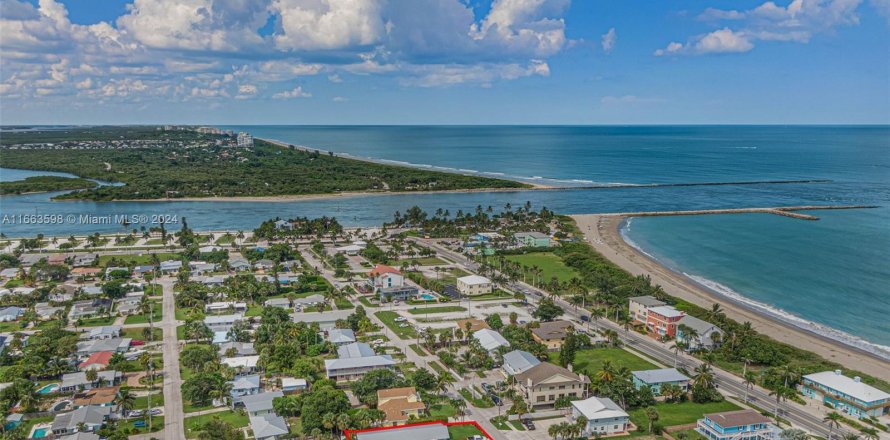 Propiedad comercial en Hutchinson Island South, Florida 195.28 m2 № 1374322