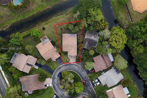 Villa ou maison à vendre à Coral Springs, Floride: 3 chambres, 130.43 m2 № 1142139 - photo 9