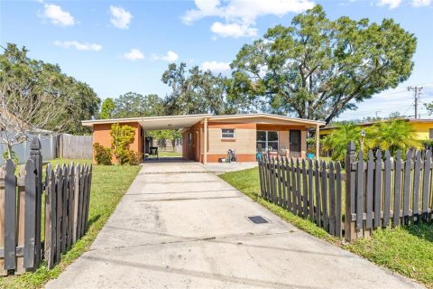 Villa ou maison à vendre à Tampa, Floride: 3 chambres, 97.27 m2 № 1410224 - photo 2