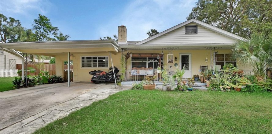 Villa ou maison à DeLand, Floride 3 chambres, 185.53 m2 № 1410047