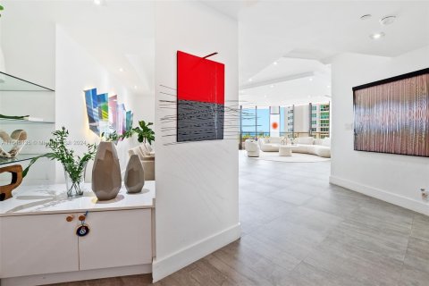 Condominio en venta en Aventura, Florida, 3 dormitorios, 193.24 m2 № 1328034 - foto 4