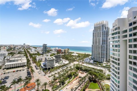 Condominio en venta en Miami Beach, Florida, 3 dormitorios, 217.39 m2 № 1321747 - foto 17