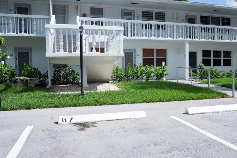 Copropriété à vendre à Deerfield Beach, Floride: 2 chambres, 76.18 m2 № 1321704 - photo 17