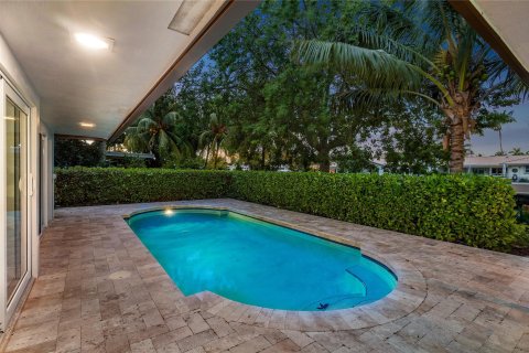 Villa ou maison à vendre à Lighthouse Point, Floride: 3 chambres, 159.23 m2 № 761249 - photo 8