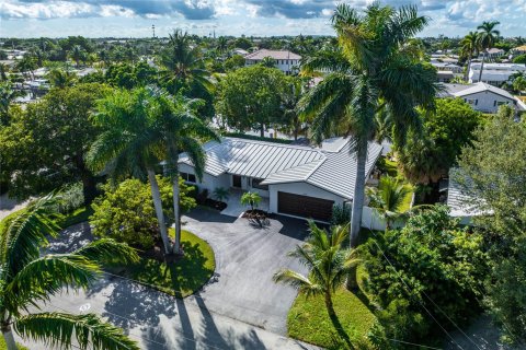 Villa ou maison à vendre à Lighthouse Point, Floride: 3 chambres, 159.23 m2 № 761249 - photo 17
