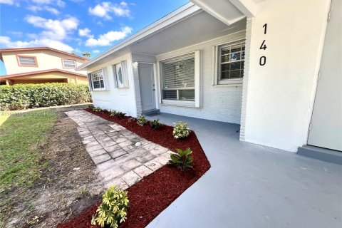 Casa en venta en Pompano Beach, Florida, 3 dormitorios, 95.5 m2 № 1289297 - foto 10