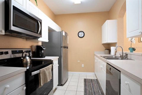 Condo in Kissimmee, Florida, 3 bedrooms  № 1105842 - photo 6