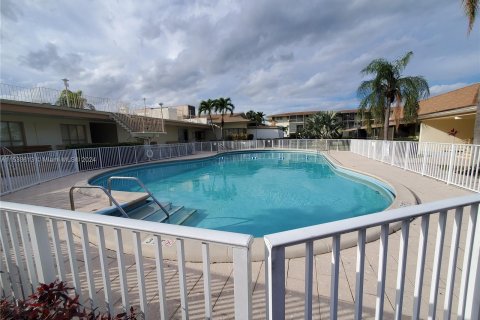 Condominio en venta en North Miami Beach, Florida, 1 dormitorio, 63.92 m2 № 1009314 - foto 15