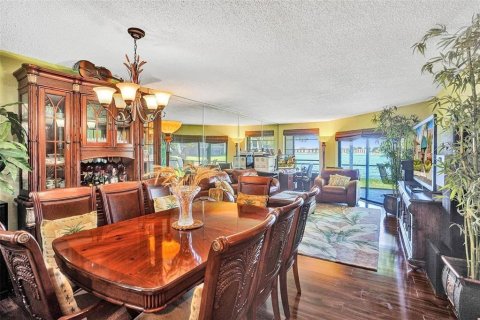 Copropriété à vendre à Tamarac, Floride: 2 chambres, 134.71 m2 № 1159956 - photo 17