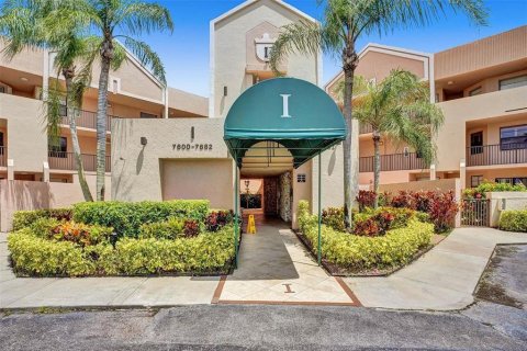 Condominio en venta en Tamarac, Florida, 2 dormitorios, 134.71 m2 № 1159956 - foto 24