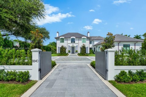 Villa ou maison à vendre à Pinecrest, Floride: 7 chambres, 642.14 m2 № 951963 - photo 1