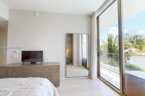 Copropriété à vendre à Miami Beach, Floride: 2 chambres, 130.25 m2 № 951965 - photo 16